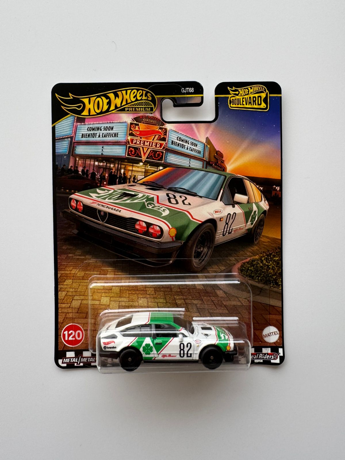 Hot Wheels - Premium - Alfa Romeo GTV6 3.0