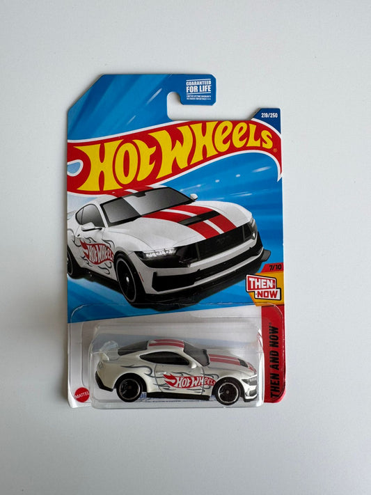 Hot Wheels - Ford mustang Dark Horse