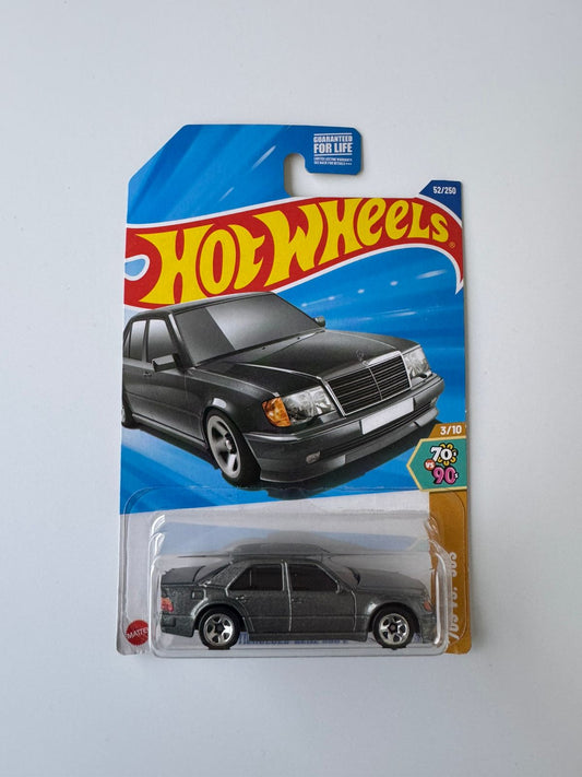 Hot Wheels - Mercedes-Benz 500 E